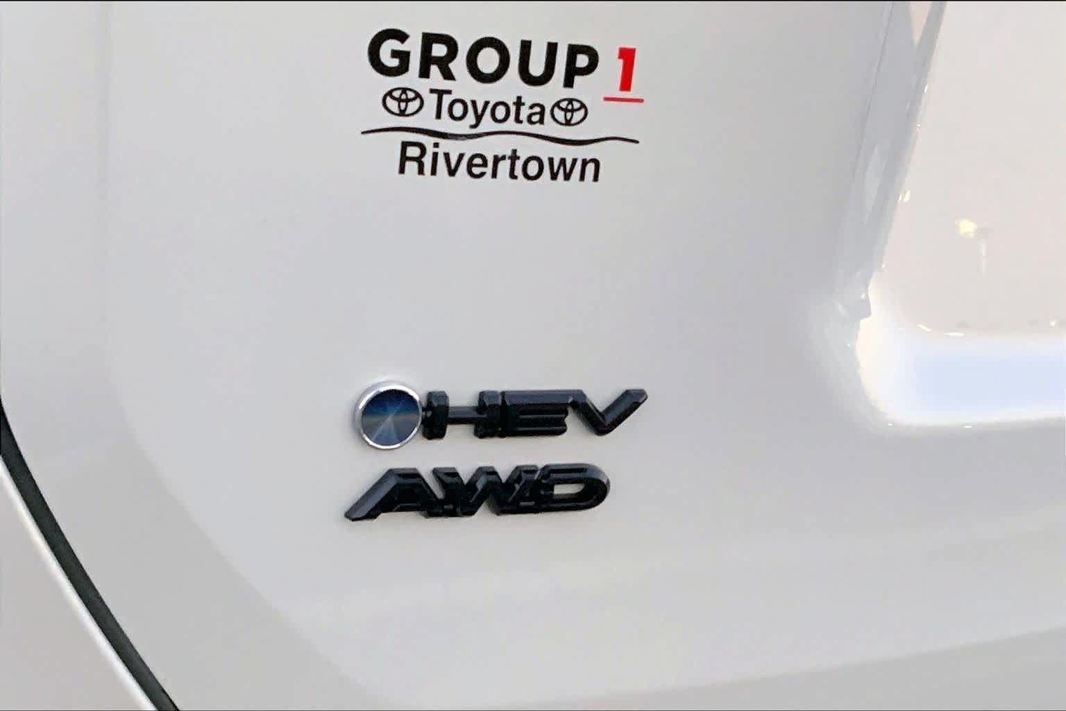 Used 2026 Toyota RAV4 Limited AWD/4WD image 28