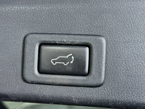Used 2019 Subaru Ascent Limited AWD/4WD image 28