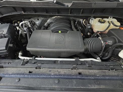 Used 2020 Chevrolet Silverado 1500 Custom Trail Boss w/ Custom Convenience Package AWD/4WD image 12