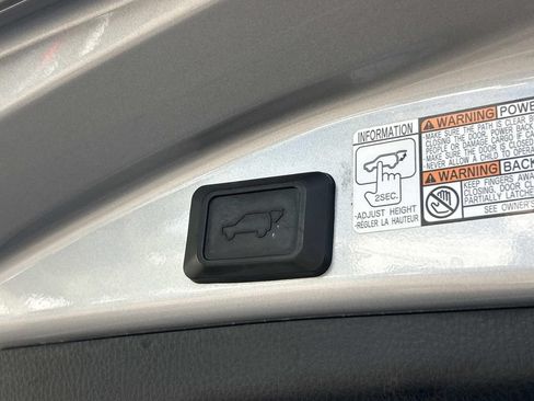 Used 2017 Toyota RAV4 Limited w/ Advanced Technology Package AWD/4WD image 16