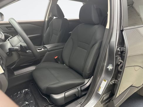 Used 2023 Nissan Rogue S AWD/4WD image 11