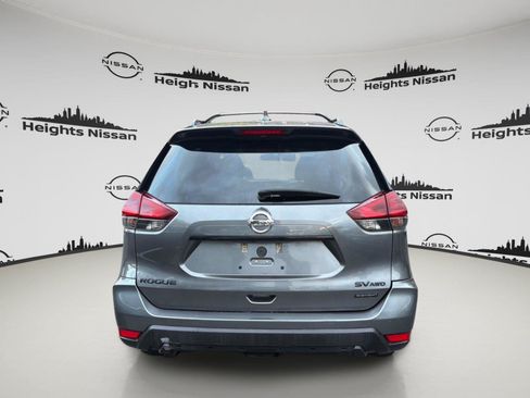 Used 2018 Nissan Rogue SV AWD/4WD image 4