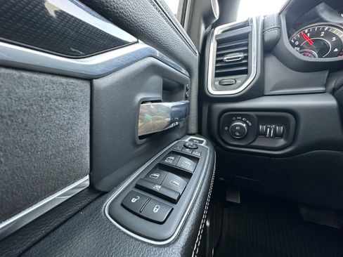 Used 2019 RAM 3500 Laramie image 44