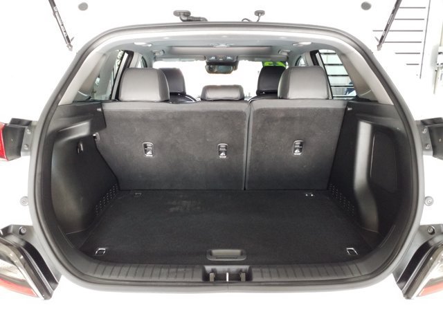 Used 2023 Hyundai Kona Limited w/ Cargo Package FWD image 14