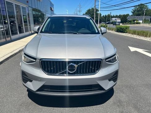 Used 2025 Volvo XC40 B5 Core AWD/4WD image 7