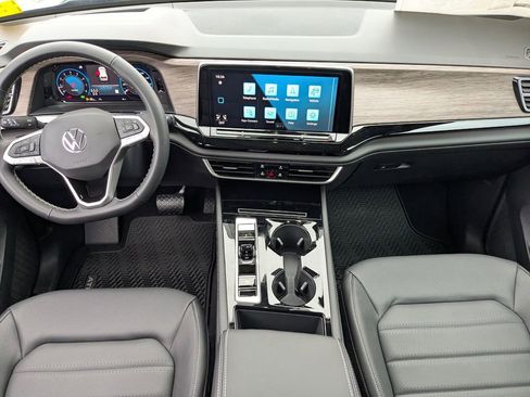 New 2026 Volkswagen Atlas SEL AWD/4WD image 2