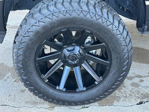 Used 2024 Ford F150 XLT image 3