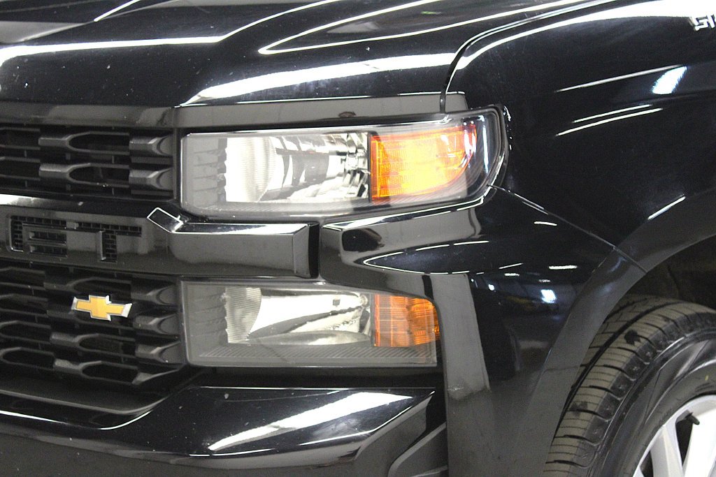 Used 2020 Chevrolet Silverado 1500 Custom w/ Custom Value Package AWD/4WD image 36
