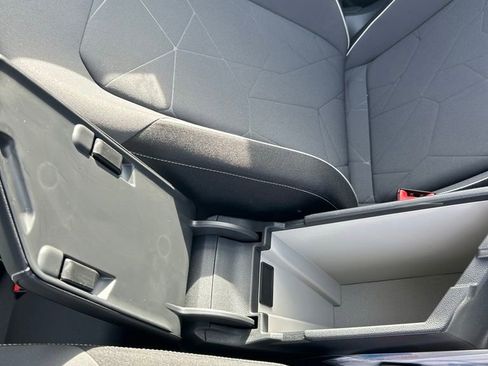 New 2026 Volkswagen Jetta Sport FWD image 38