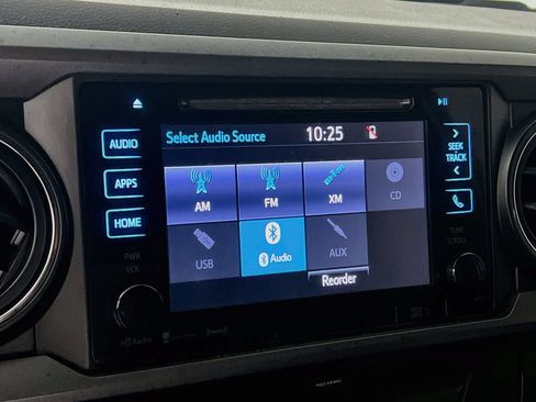 Certified 2018 Toyota Tacoma TRD Off-Road AWD/4WD image 13