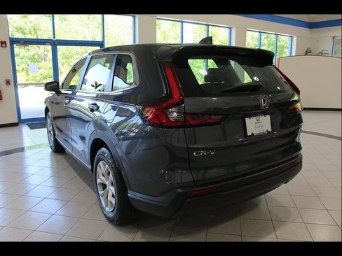 Certified 2024 Honda CR-V LX image 7