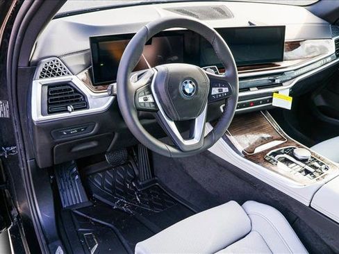 Certified 2025 BMW X5 xDrive50e w/ Parking Assistance Package image 10