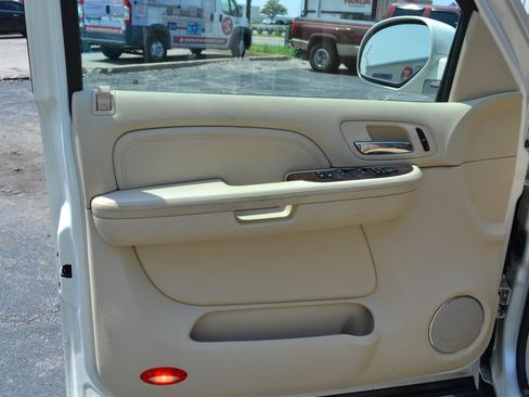 Used 2008 Cadillac Escalade EXT AWD/4WD image 28