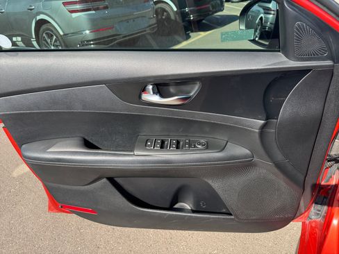 Used 2021 Kia Forte GT-Line w/ GT-Line Premium Package FWD image 13
