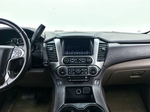 Used 2015 Chevrolet Tahoe LT w/ Luxury Package RWD image 4