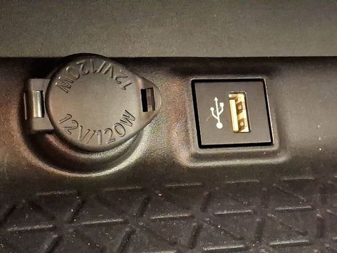 Used 2024 Toyota RAV4 LE image 23