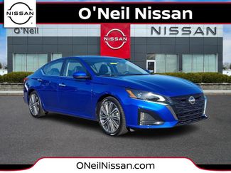 Certified 2025 Nissan Altima 2.5 SL FWD video 1