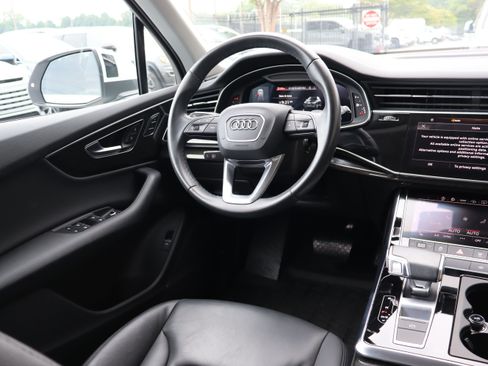 Used 2022 Audi Q7 3.0T Premium w/ Convenience Package AWD/4WD image 12