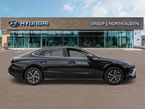 New 2026 Hyundai Sonata Blue image 8