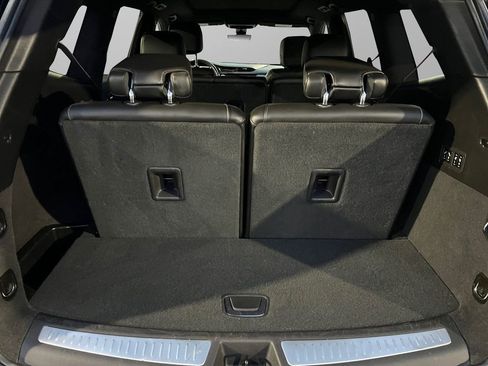 Used 2023 Cadillac XT6 Premium Luxury w/ Technology Package image 5