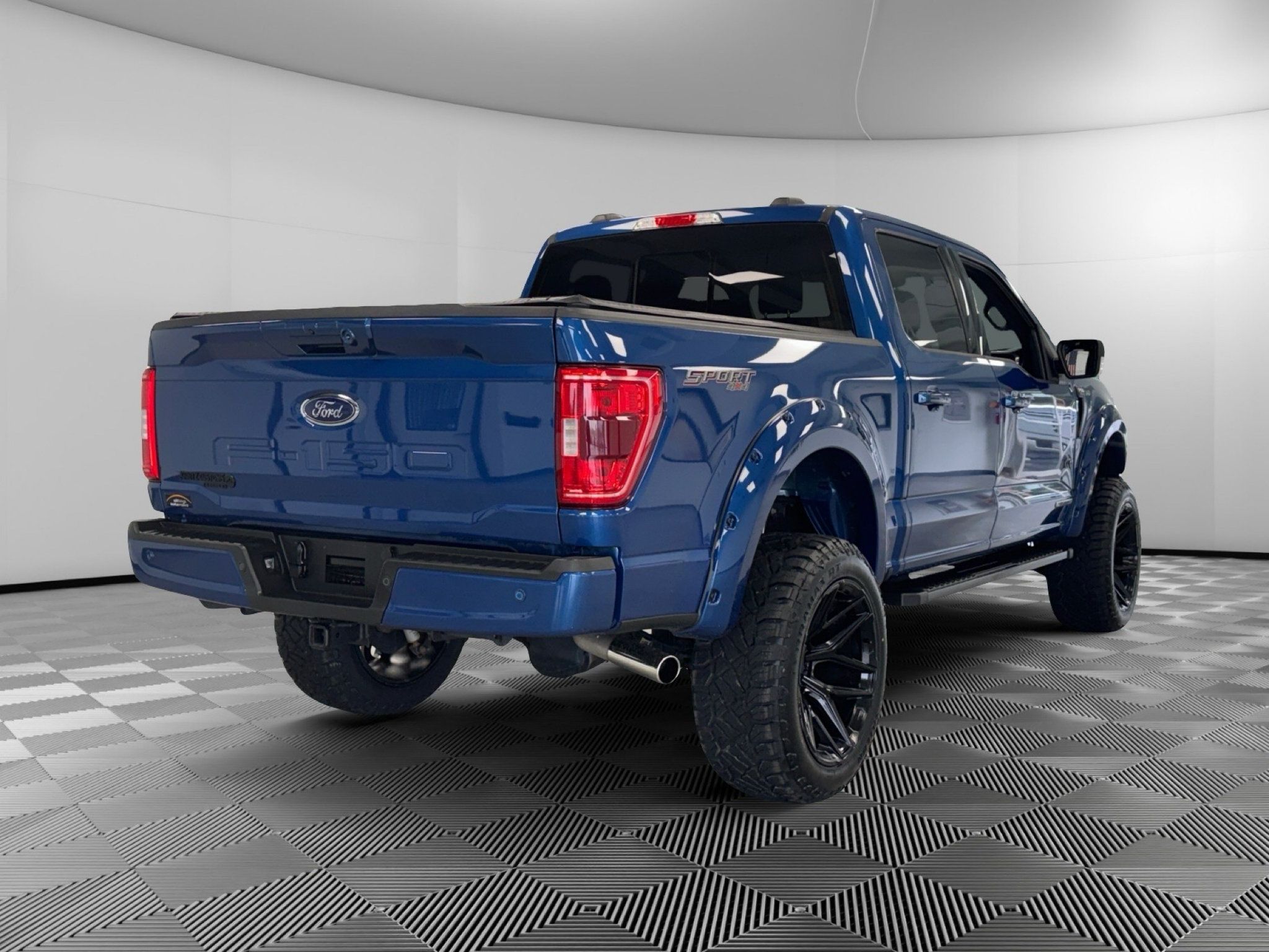 Used 2022 Ford F150 XLT w/ Equipment Group 302A High AWD/4WD image 8