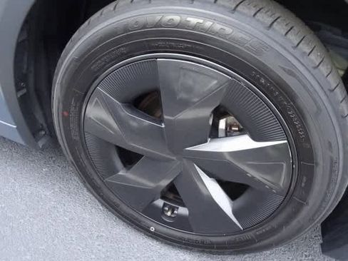 Used 2024 Toyota Prius LE image 16