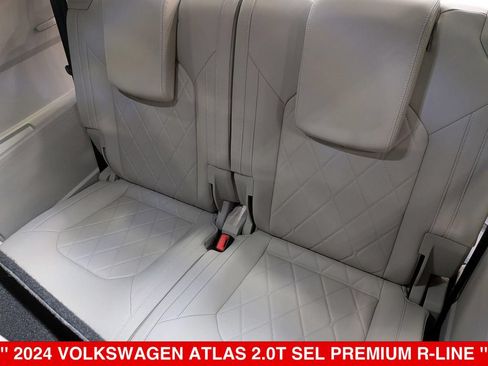 Used 2024 Volkswagen Atlas SEL Premium R-Line AWD/4WD image 31