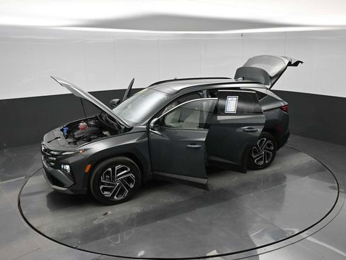 Used 2025 Hyundai Tucson Limited FWD image 40
