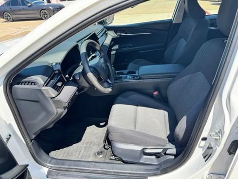 Used 2025 Toyota Camry LE FWD image 23
