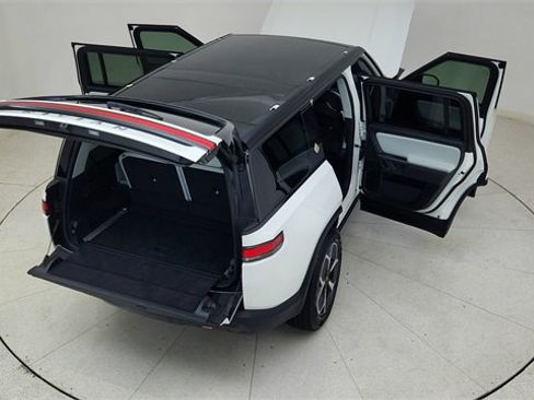 Used 2024 Rivian R1S Adventure image 88