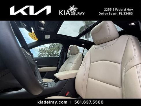 Used 2024 Cadillac XT4 Premium Luxury w/ Cold Weather Package FWD image 20