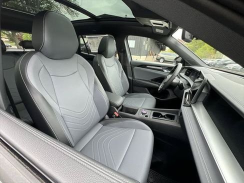 New 2026 Volkswagen Tiguan SE R-Line AWD/4WD image 24