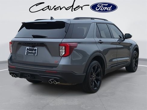 Used 2024 Ford Explorer ST w/ Equipment Group 401A image 5