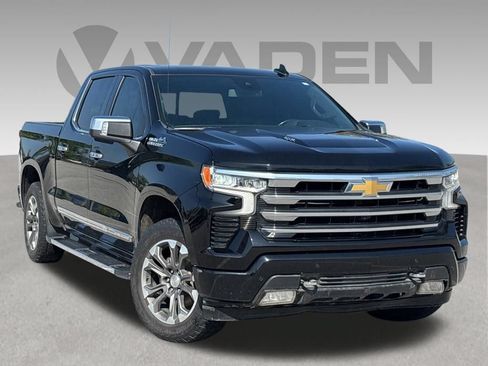 Used 2024 Chevrolet Silverado 1500 High Country AWD/4WD image 27