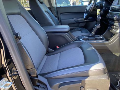 Used 2017 Chevrolet Colorado Z71 image 8