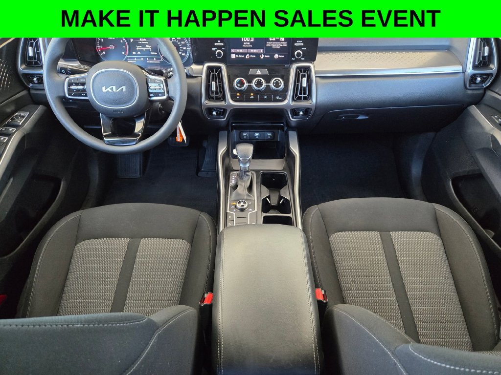 Used 2023 Kia Sorento LX AWD/4WD image 16