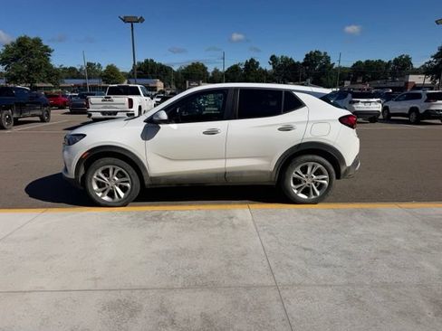 Used 2023 Buick Encore GX Preferred w/ Cold Weather Comfort Package AWD/4WD image 10