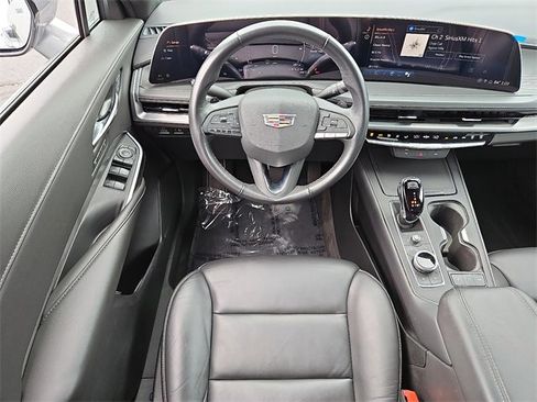 Used 2024 Cadillac XT4 Premium Luxury image 20