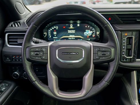 Used 2022 GMC Yukon Denali AWD/4WD image 44