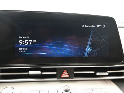 Used 2023 Hyundai Elantra Limited FWD image 20