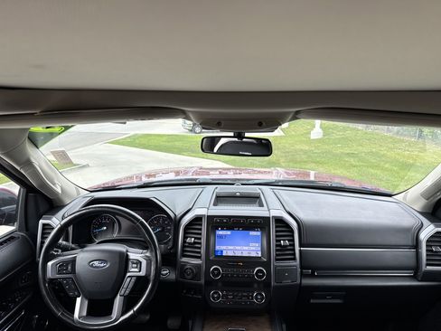Used 2019 Ford Expedition Platinum AWD/4WD image 24