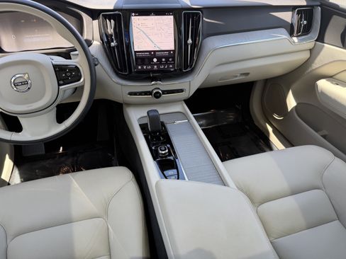 Certified 2024 Volvo XC60 B5 Plus w/ Climate Package AWD/4WD image 14
