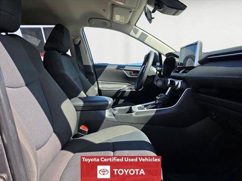 Certified 2023 Toyota RAV4 LE AWD/4WD image 17