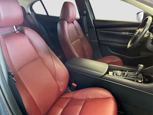 Used 2023 MAZDA MAZDA3 s image 29