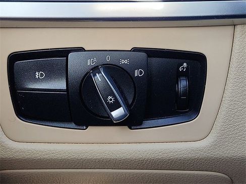 Used 2014 BMW 428i Convertible image 22