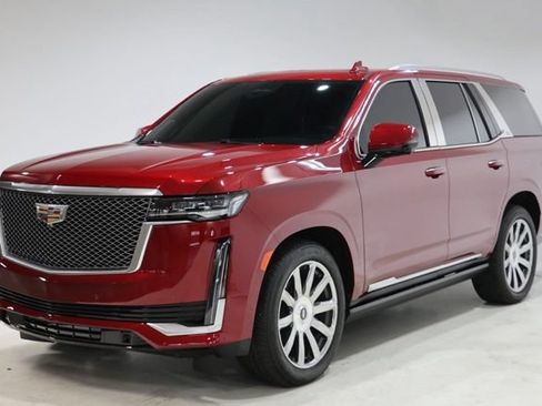 Used 2024 Cadillac Escalade Premium Luxury Platinum AWD/4WD image 3