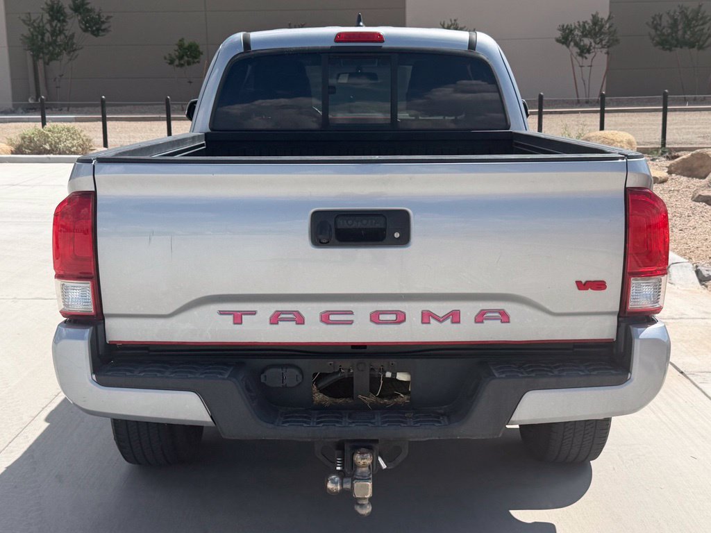 Used 2016 Toyota Tacoma TRD Sport w/ Towing Package RWD image 6