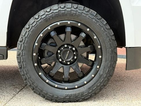 Used 2019 Chevrolet Tahoe LT AWD/4WD image 25