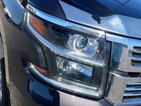 Used 2015 Chevrolet Suburban LTZ AWD/4WD image 39