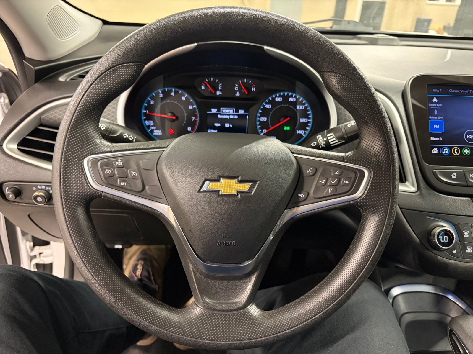 Used 2022 Chevrolet Malibu LT FWD image 20